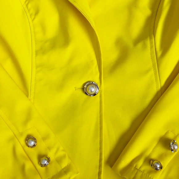 Women’s Yellow Blazer Jacket - Picture 7 of 8